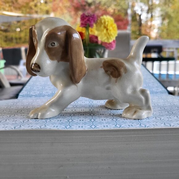 Vintage Bassett Hound Dog Figurine Porcelain England - Picture 2 of 16